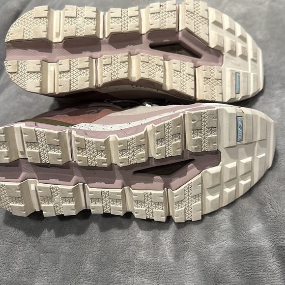 On Cloudtrax hiking shoes - Picture 9 of 11